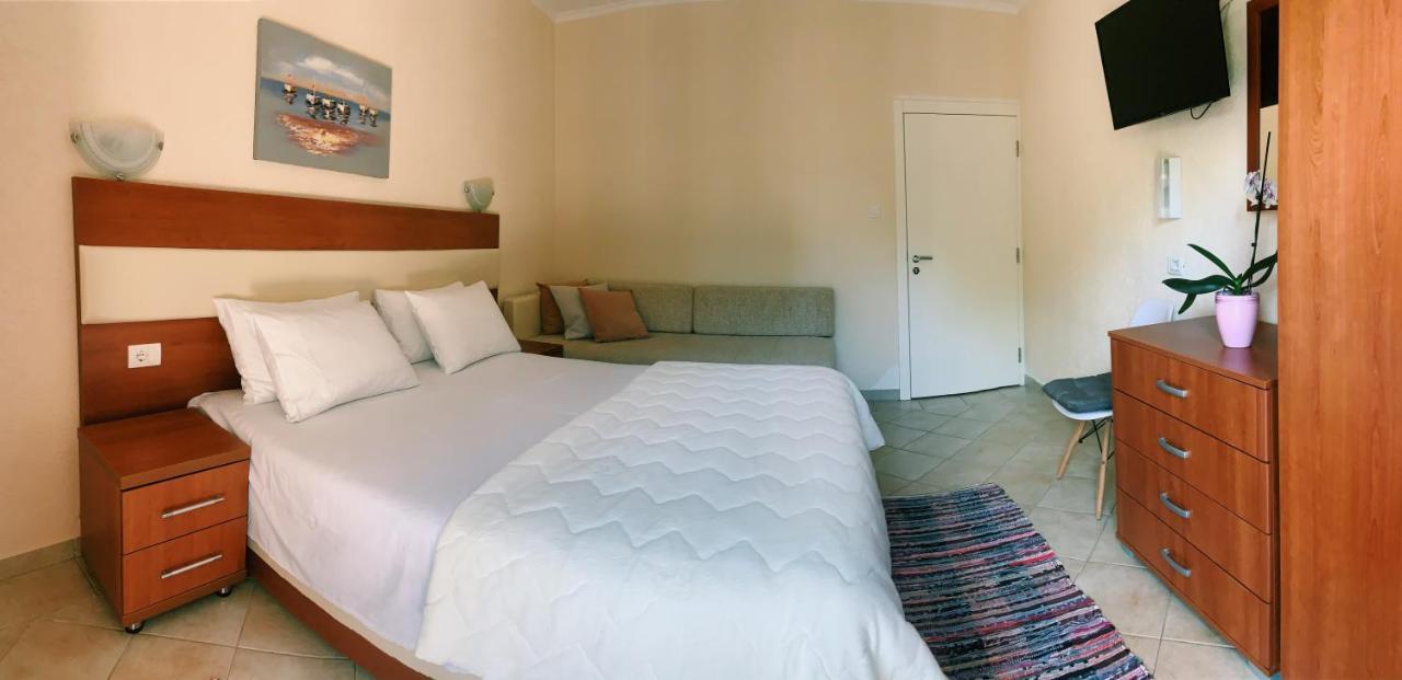 Apartments Hollaj ウルツィニ エクステリア 写真