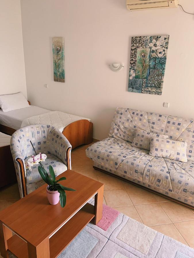 Apartments Hollaj ウルツィニ エクステリア 写真