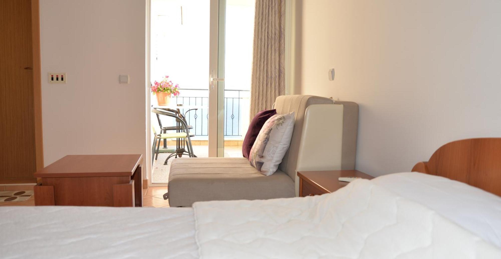 Apartments Hollaj ウルツィニ エクステリア 写真